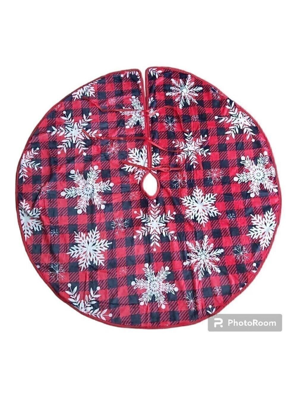 Nwot Large Red And Black Plaid Christmas Tree Skirt White Snowflakes - 45 Inches